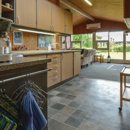 3 Bedroom In Tarm 펜션 *