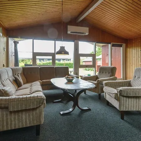 3 Bedroom In Tarm 펜션